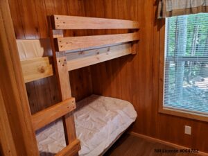 Cabin Bunkbeds left side