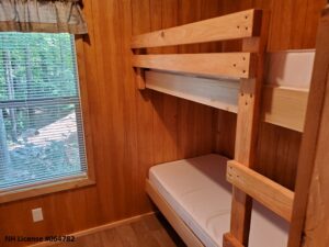 Cabin Bunkbeds right side